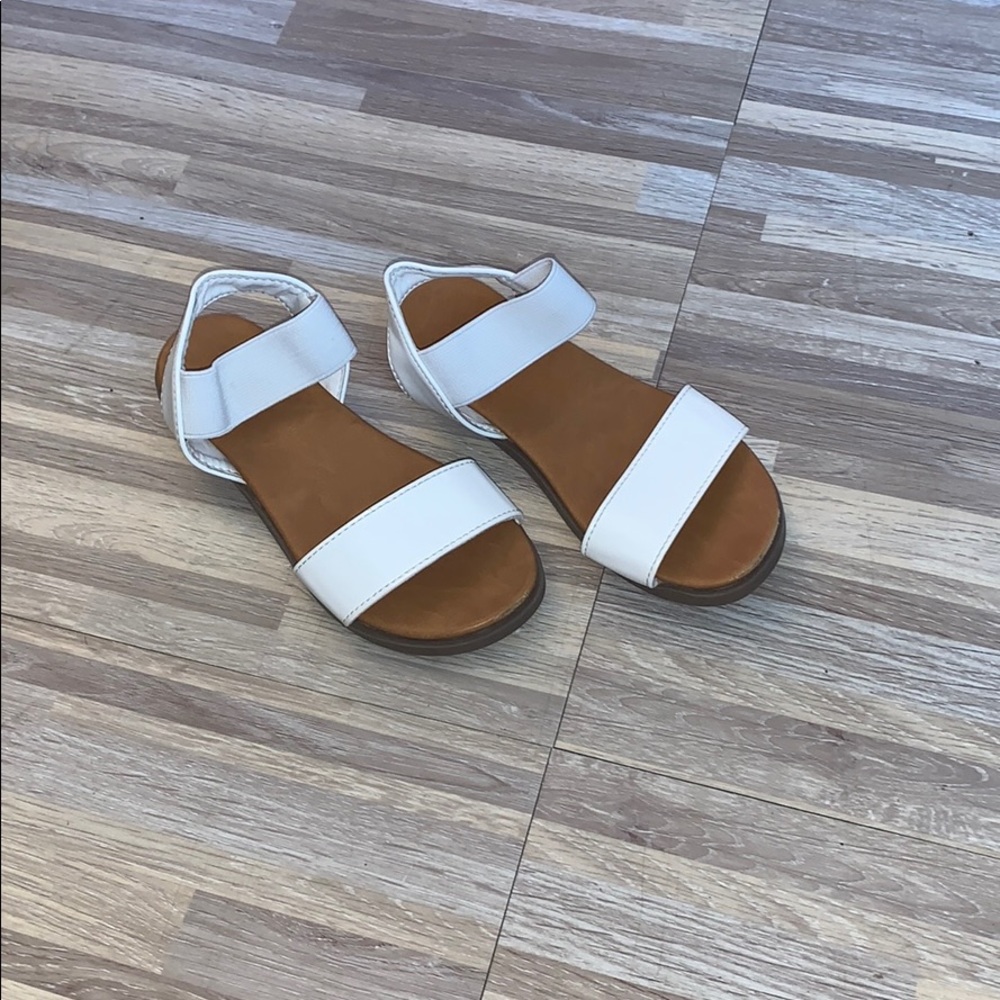 White dress sandal